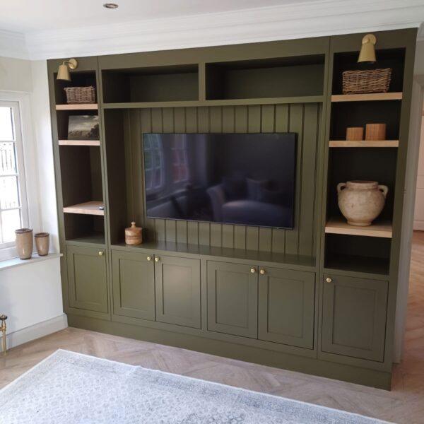 Joinery work for display, media unit 